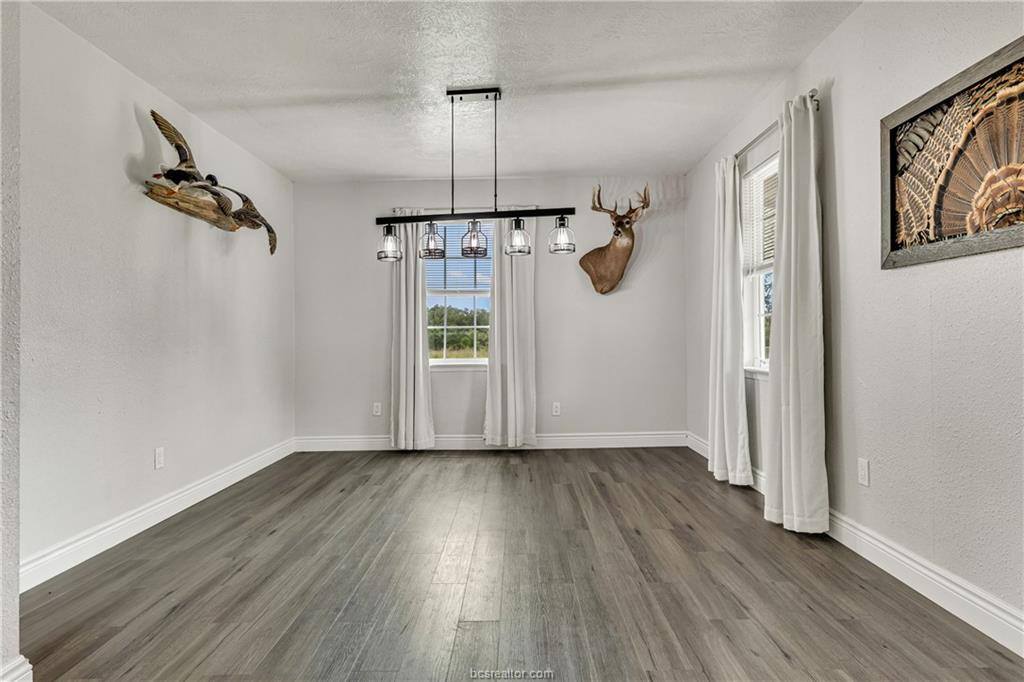 3508 Dick Barnes Loop, Bedias, TX 77831