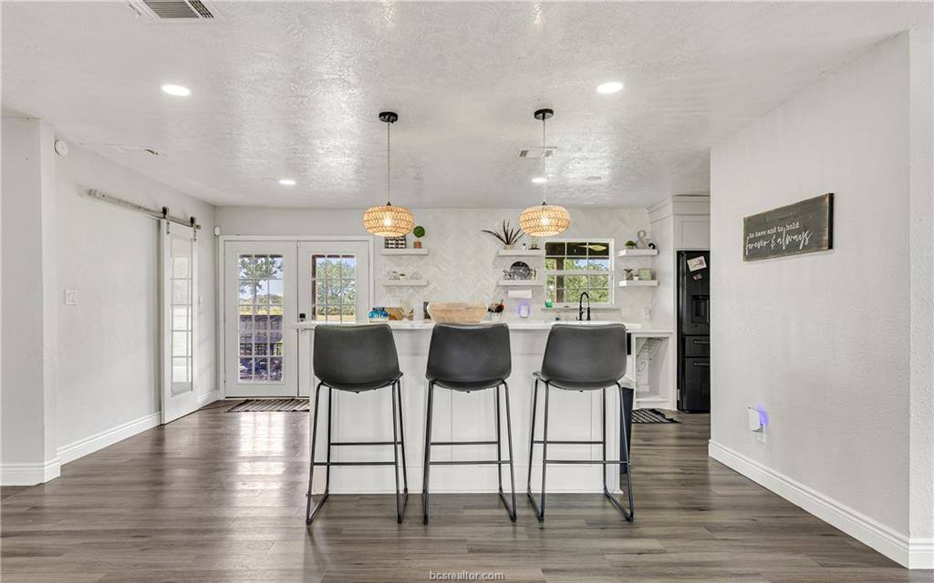 3508 Dick Barnes Loop, Bedias, TX 77831
