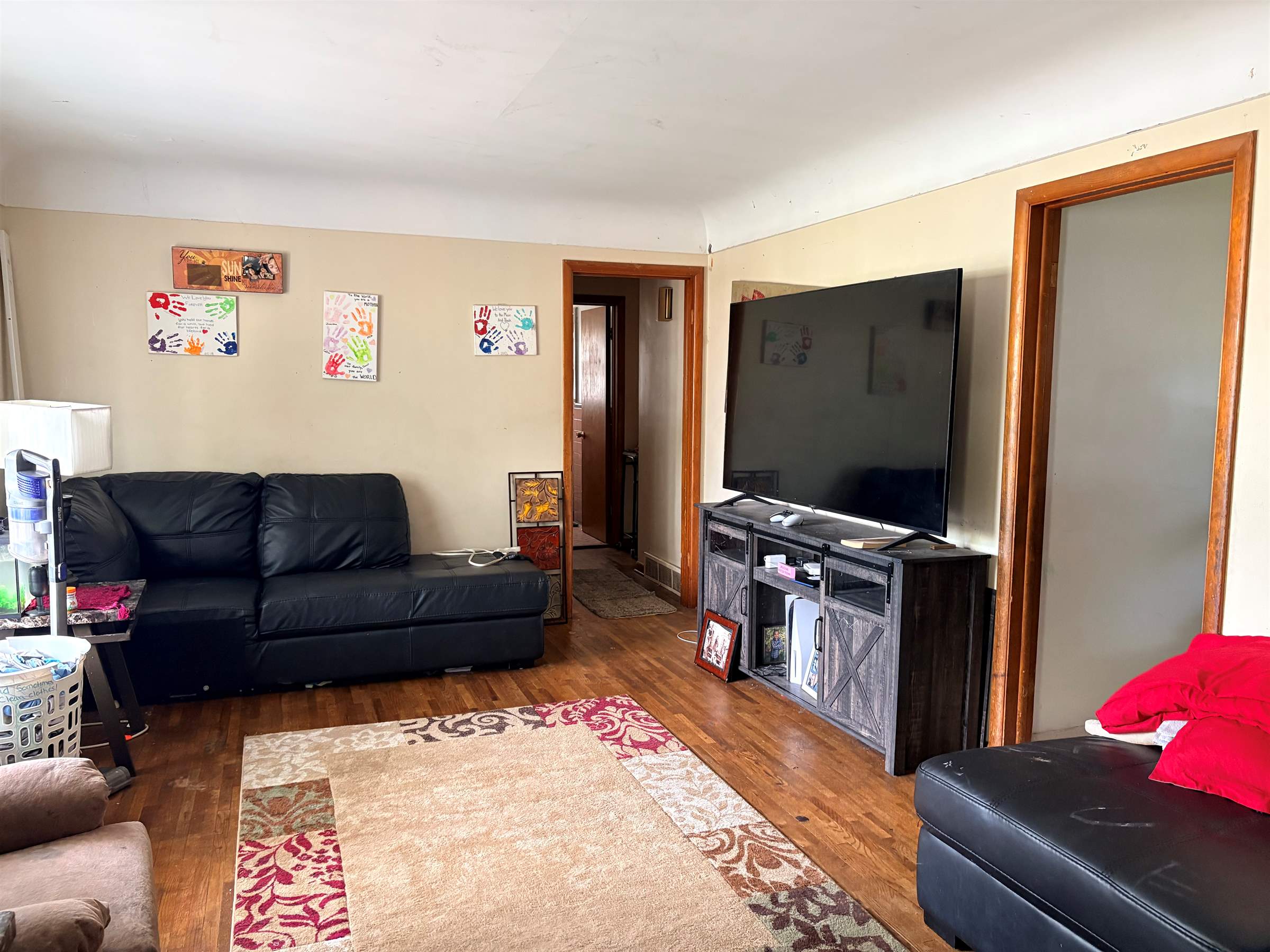 3406 Bobendick St, Saginaw, MI 48604