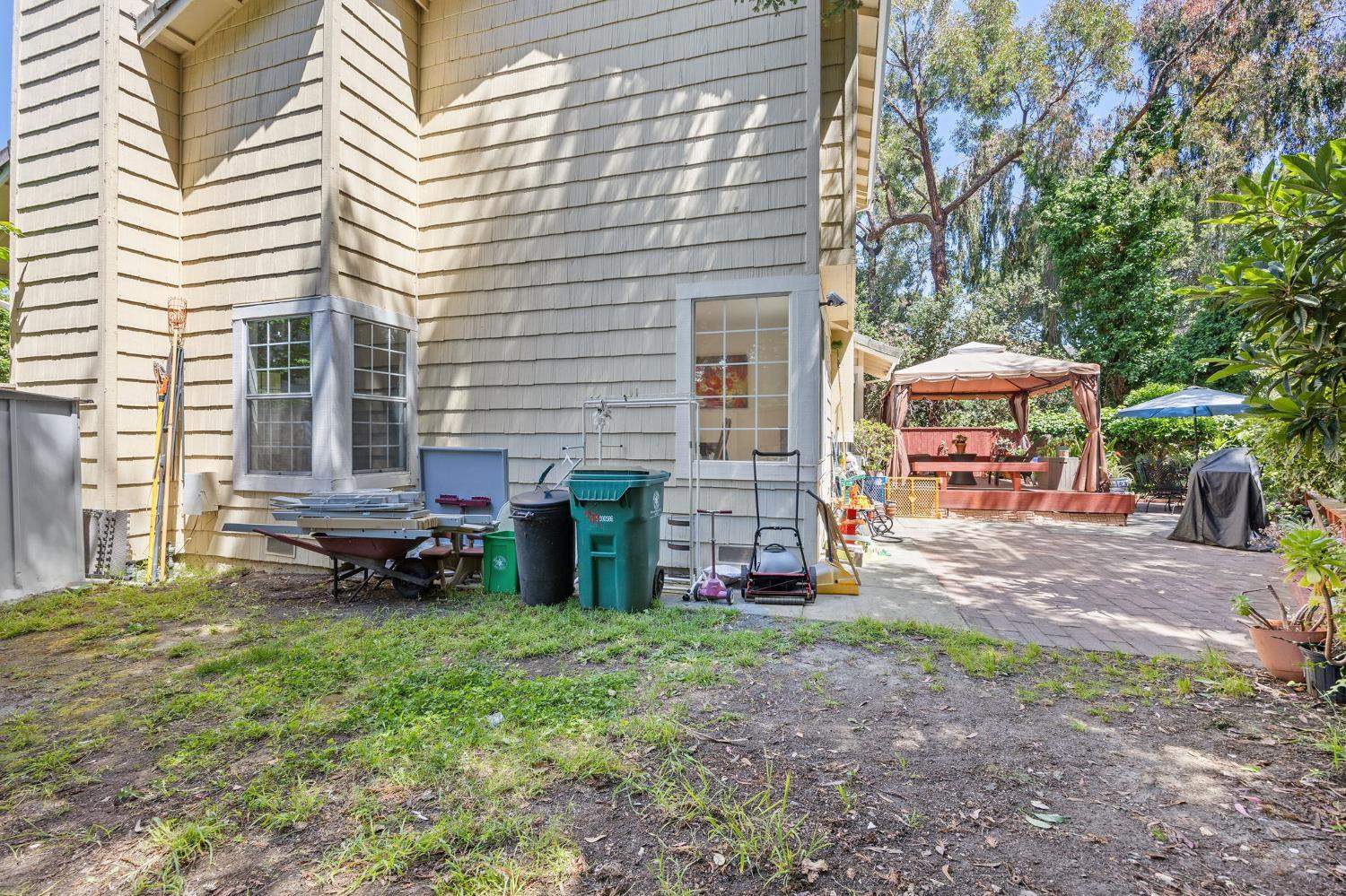 1001 Ignacio Court, Pinole, CA 94564