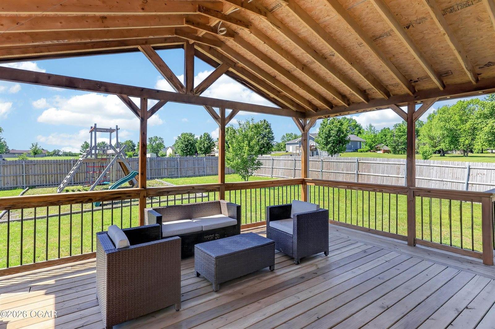 7378 NE Village Lane, Pittsburg, KS 66762