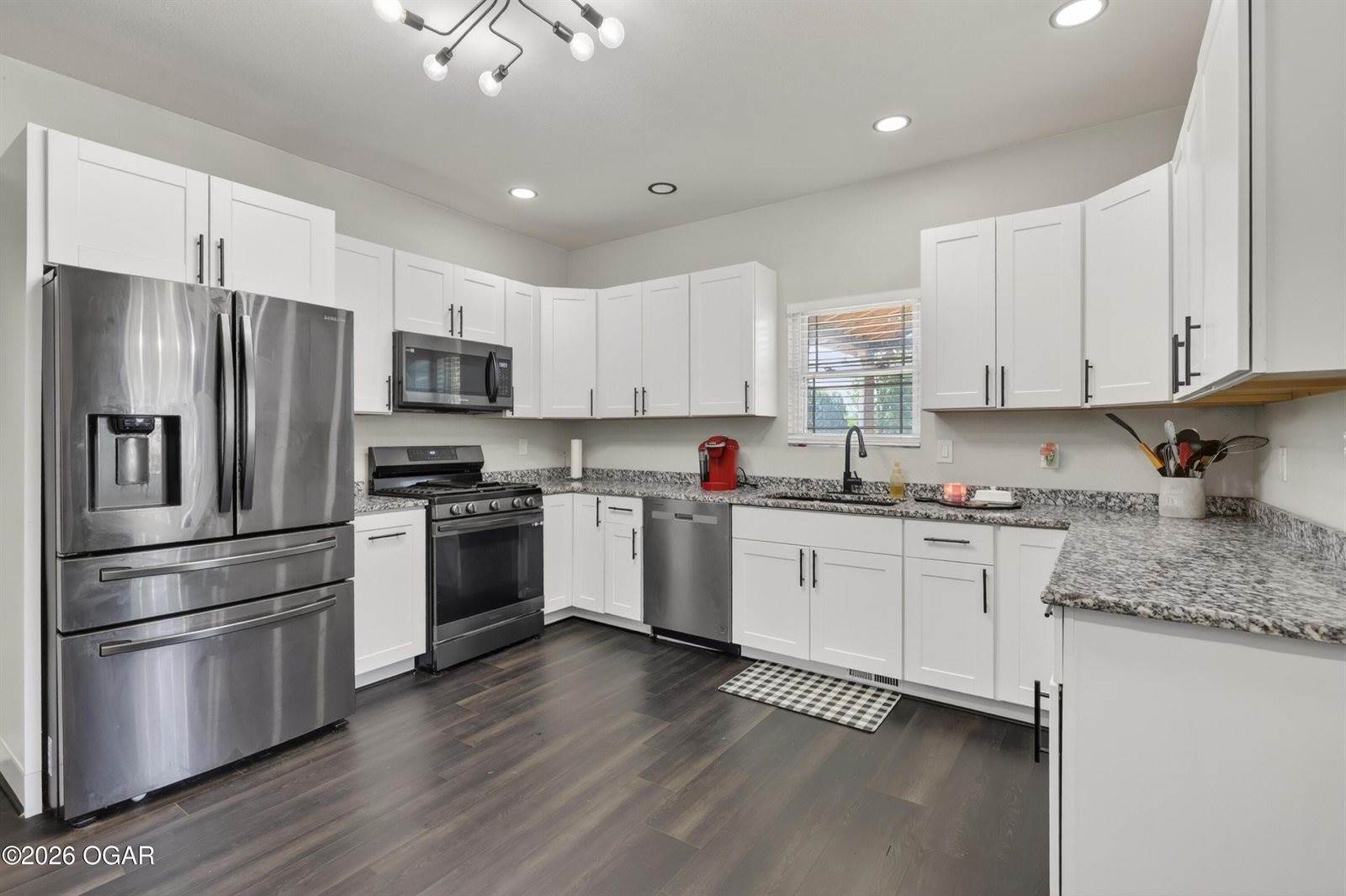 7378 NE Village Lane, Pittsburg, KS 66762