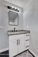 7378 NE Village Lane, Pittsburg, KS 66762