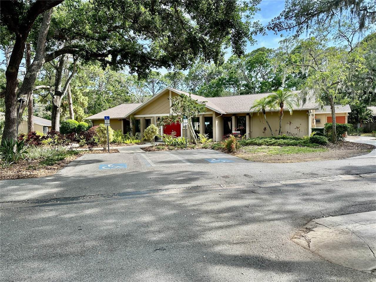 3332 Tallywood Court, Sarasota, FL 34237