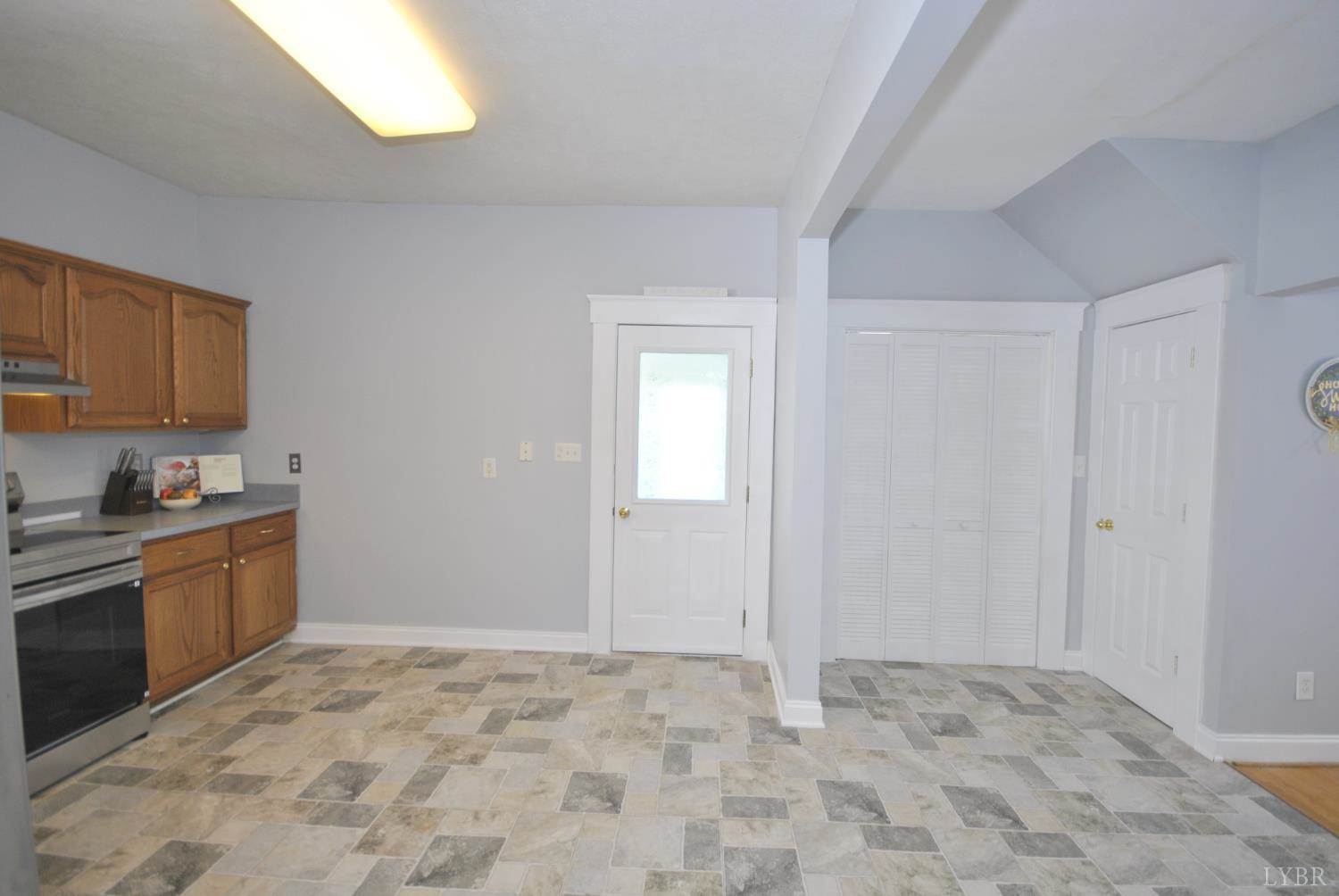 313 Yeardley Avenue, Lynchburg, VA 24501