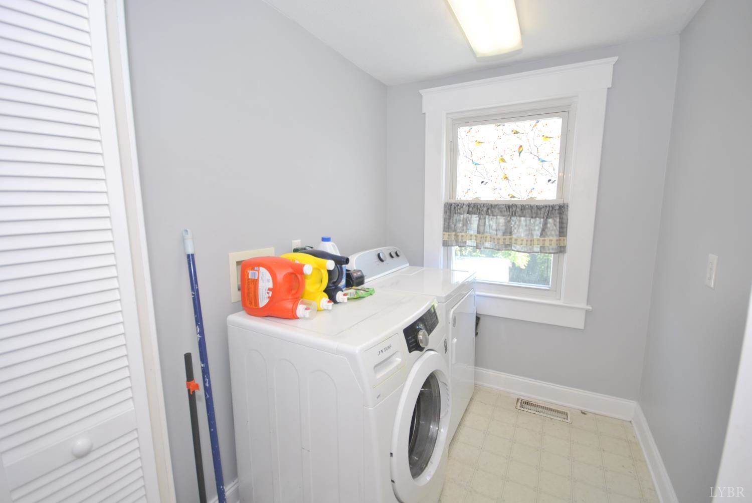 313 Yeardley Avenue, Lynchburg, VA 24501