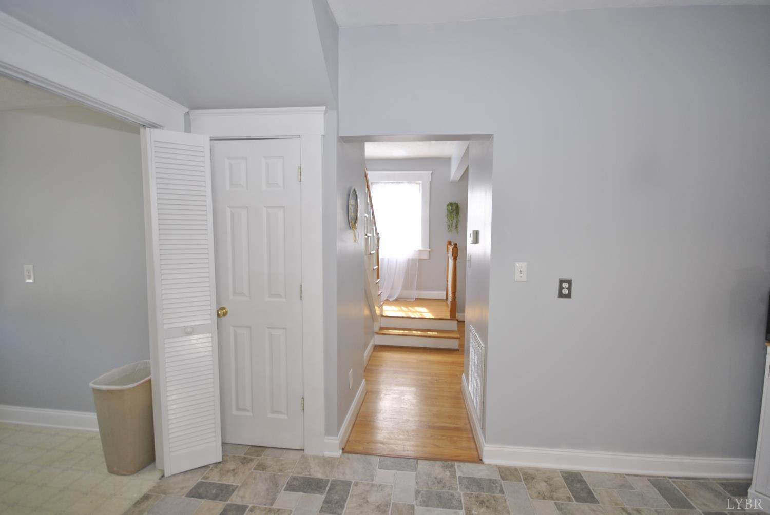 313 Yeardley Avenue, Lynchburg, VA 24501