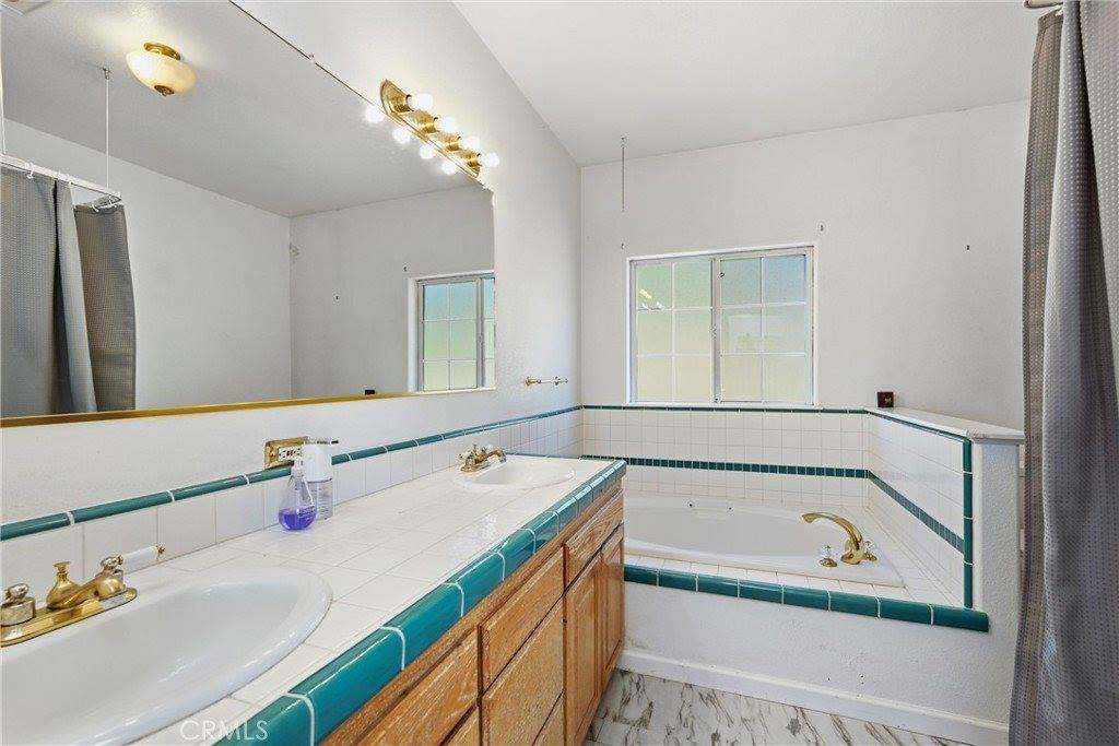 17860 Deer Hill, Hidden Valley Lake, CA 95467