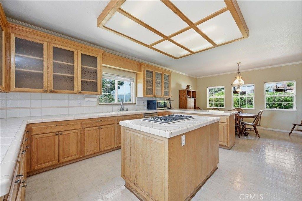 17860 Deer Hill, Hidden Valley Lake, CA 95467