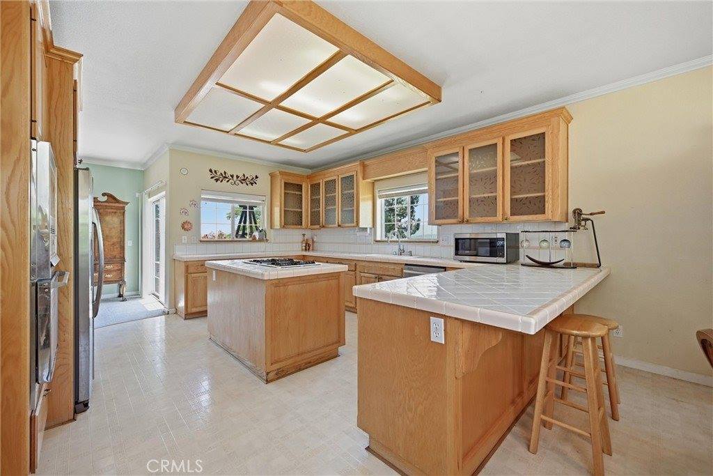 17860 Deer Hill, Hidden Valley Lake, CA 95467