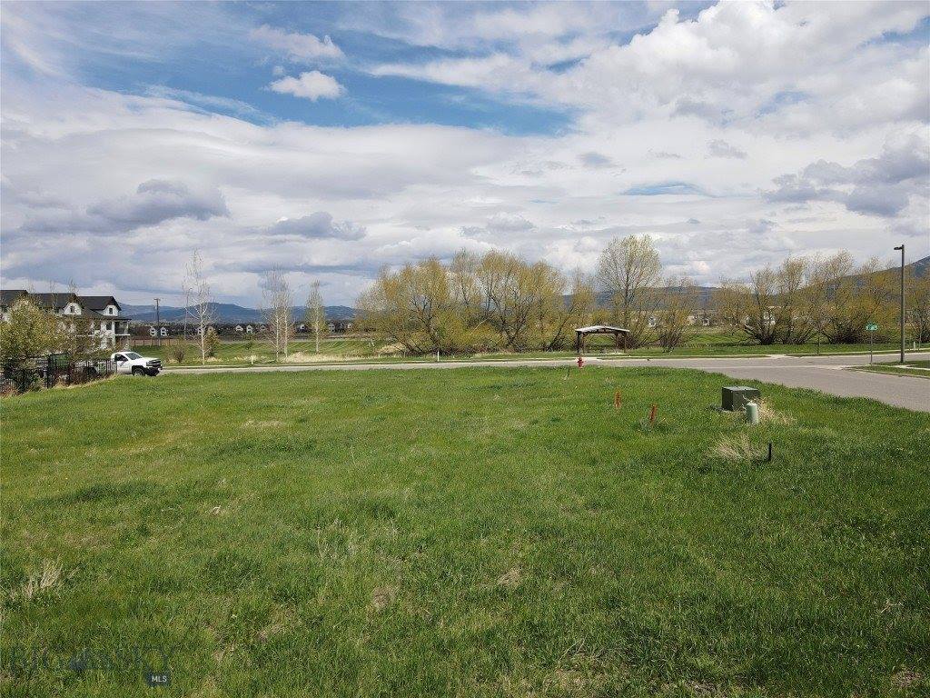 2023 Jacobs Street, Bozeman, MT 59715