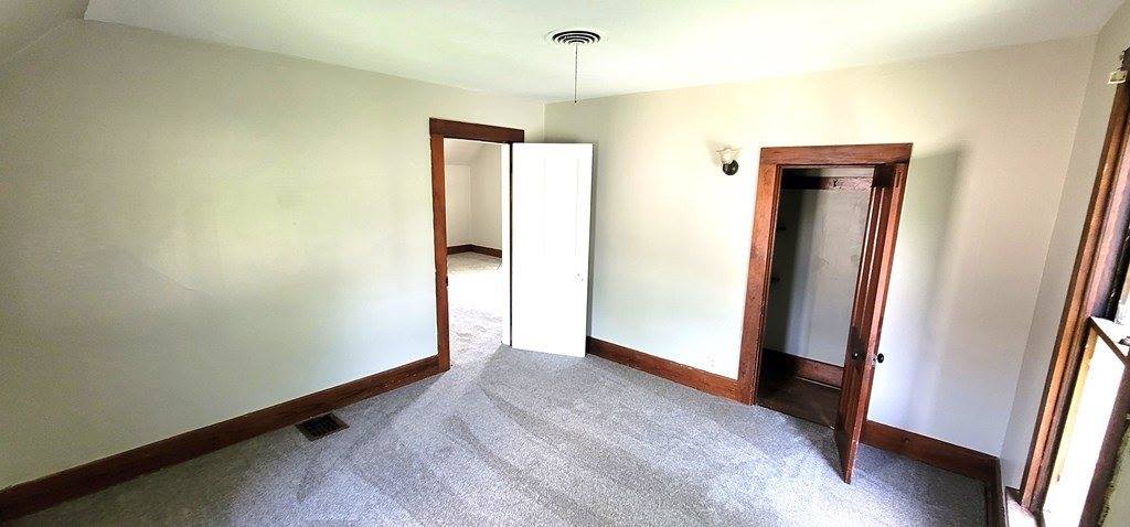 624 &1/2 Prospect St, Bucyrus, OH 44820