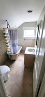 624 &1/2 Prospect St, Bucyrus, OH 44820