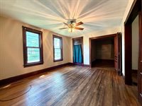 624 &1/2 Prospect St, Bucyrus, OH 44820