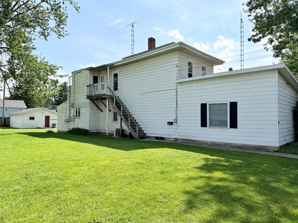 413 &1/2 Woodlawn Ave, Bucyrus, OH 44820