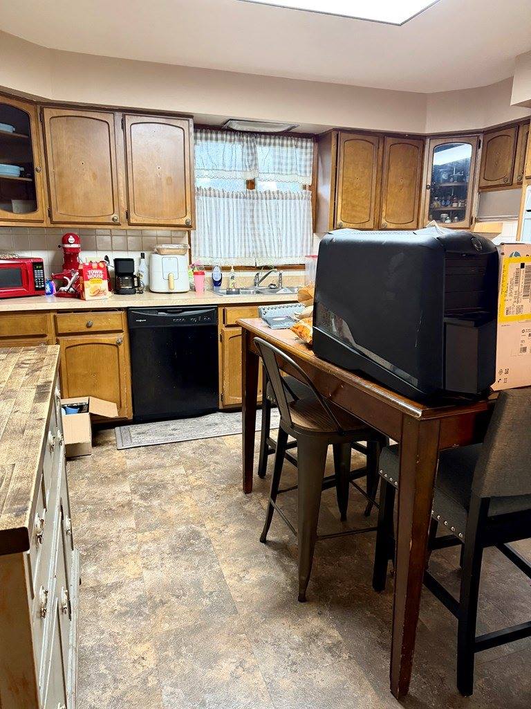 413 &1/2 Woodlawn Ave, Bucyrus, OH 44820