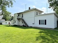 413 &1/2 Woodlawn Ave, Bucyrus, OH 44820
