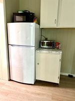 413 &1/2 Woodlawn Ave, Bucyrus, OH 44820