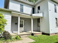 413 &1/2 Woodlawn Ave, Bucyrus, OH 44820
