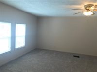 413 &1/2 Woodlawn Ave, Bucyrus, OH 44820