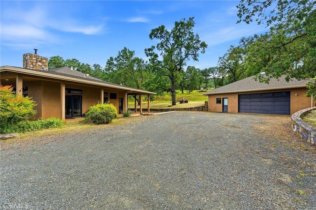 17205 Black Oak Hill, Middletown, CA 95461