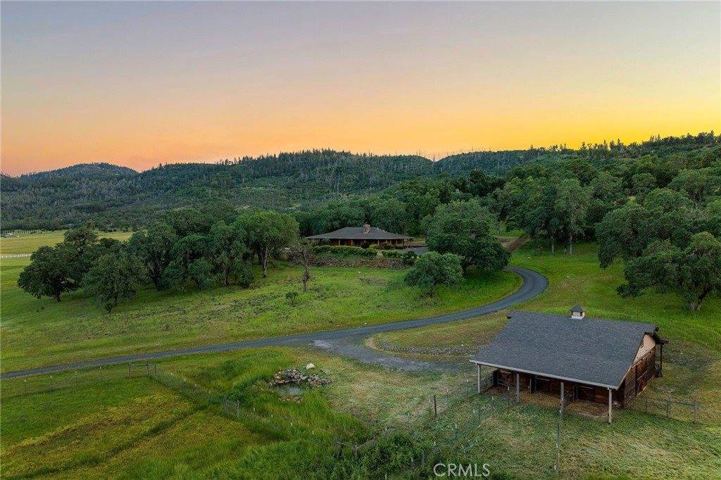 17205 Black Oak Hill, Middletown, CA 95461