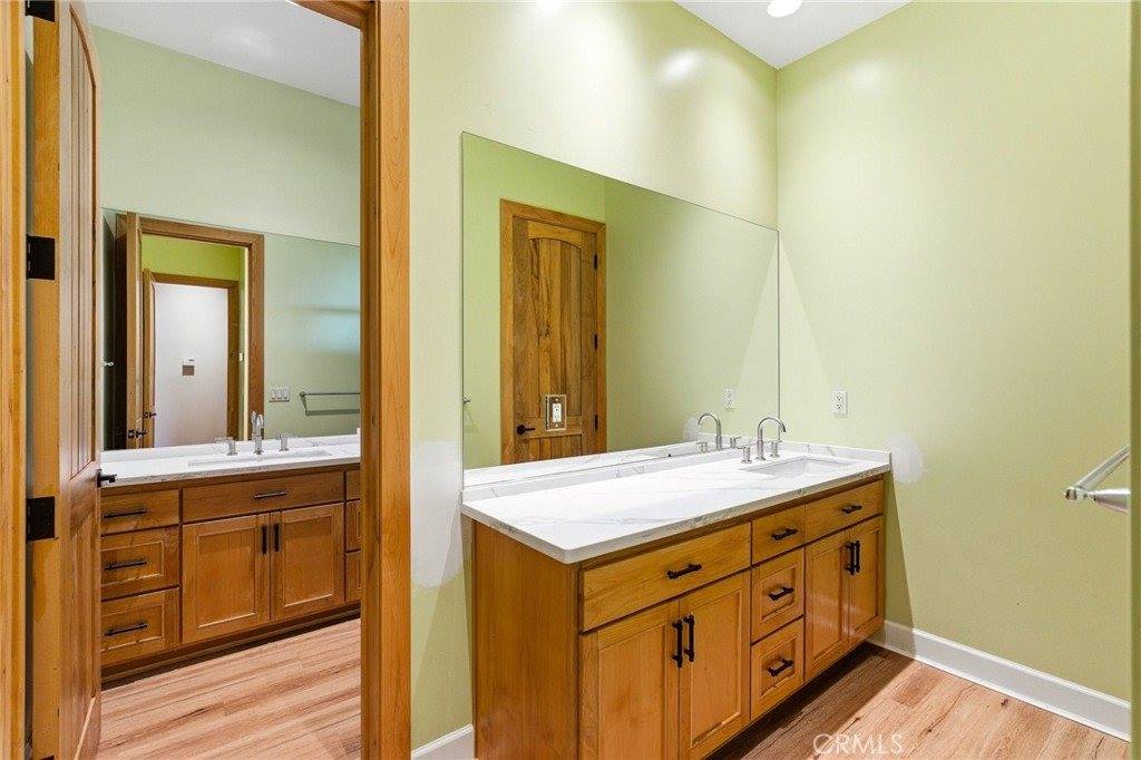 17205 Black Oak Hill, Middletown, CA 95461
