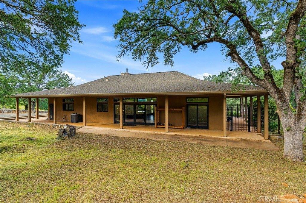 17205 Black Oak Hill, Middletown, CA 95461