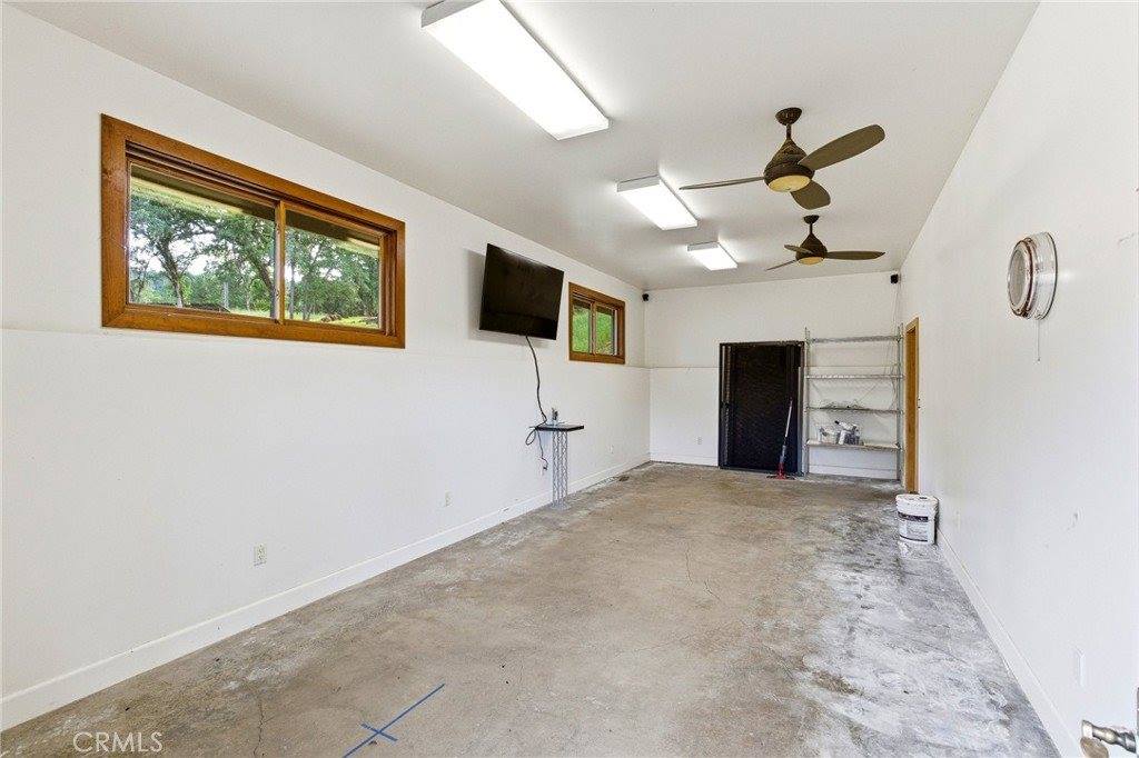 17205 Black Oak Hill, Middletown, CA 95461