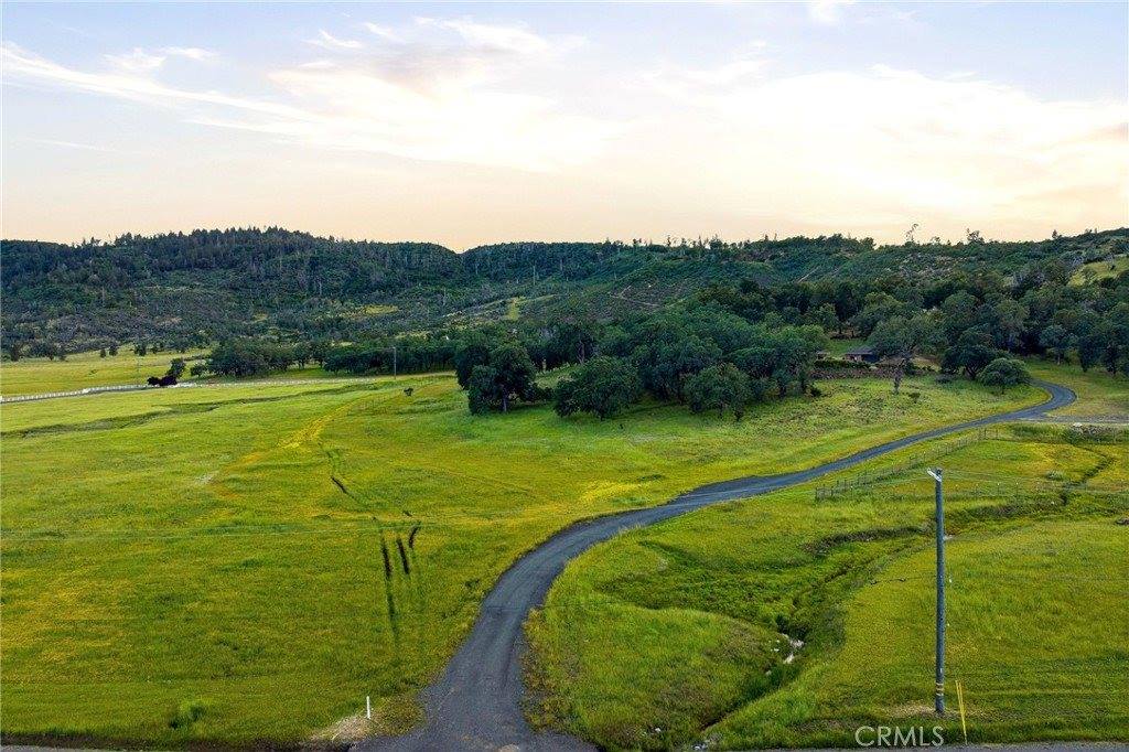 17205 Black Oak Hill, Middletown, CA 95461