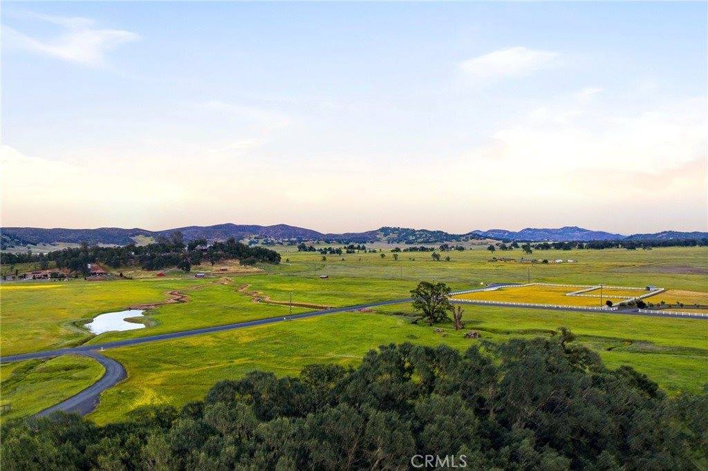 17205 Black Oak Hill, Middletown, CA 95461