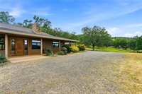 17205 Black Oak Hill, Middletown, CA 95461