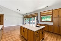 17205 Black Oak Hill, Middletown, CA 95461