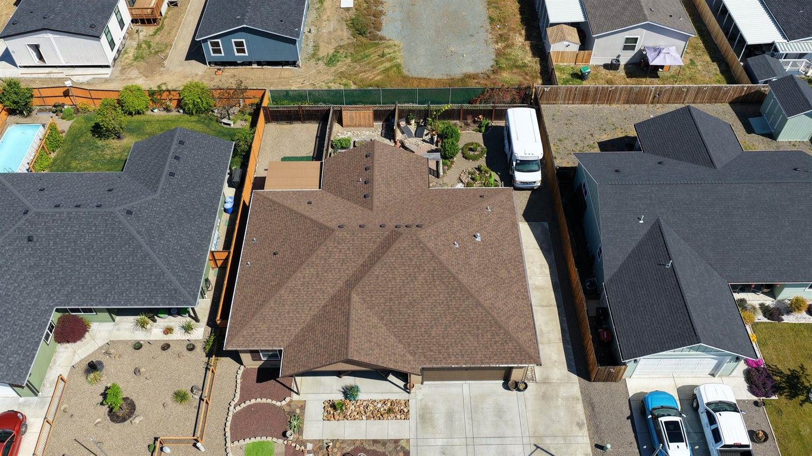 412 Barnum Drive, Phoenix, OR 97535