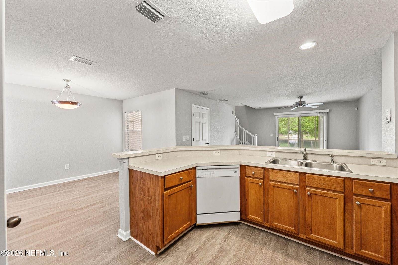 8550 Argyle Business Loop, Jacksonville, FL 32244