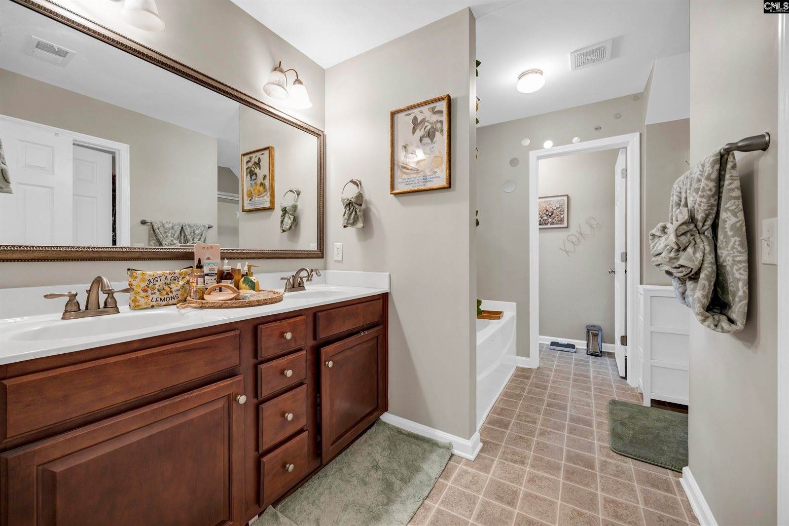 280 Big Game, Columbia, SC 29229