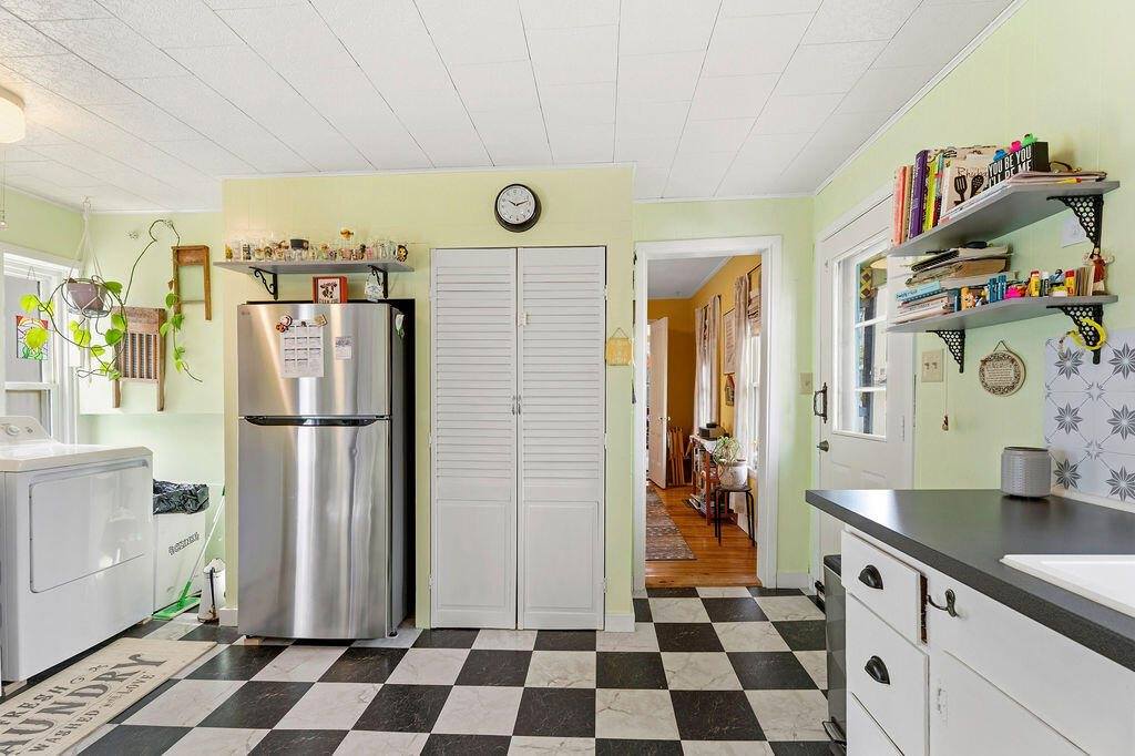 88 Pleasant Street, Dover-Foxcroft, ME 04426