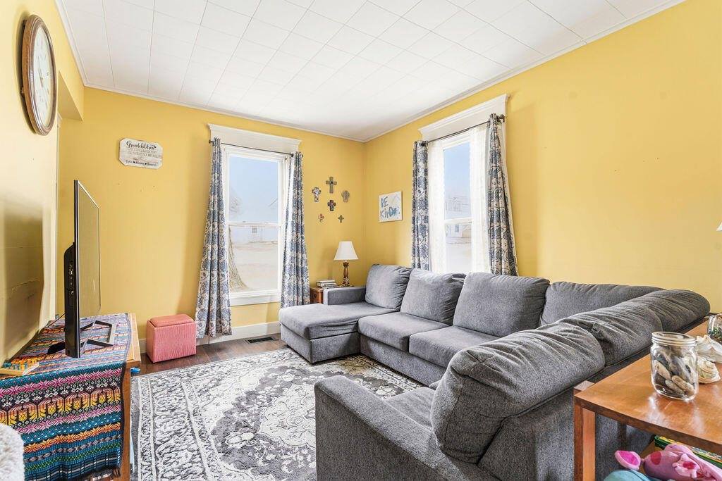 88 Pleasant Street, Dover-Foxcroft, ME 04426