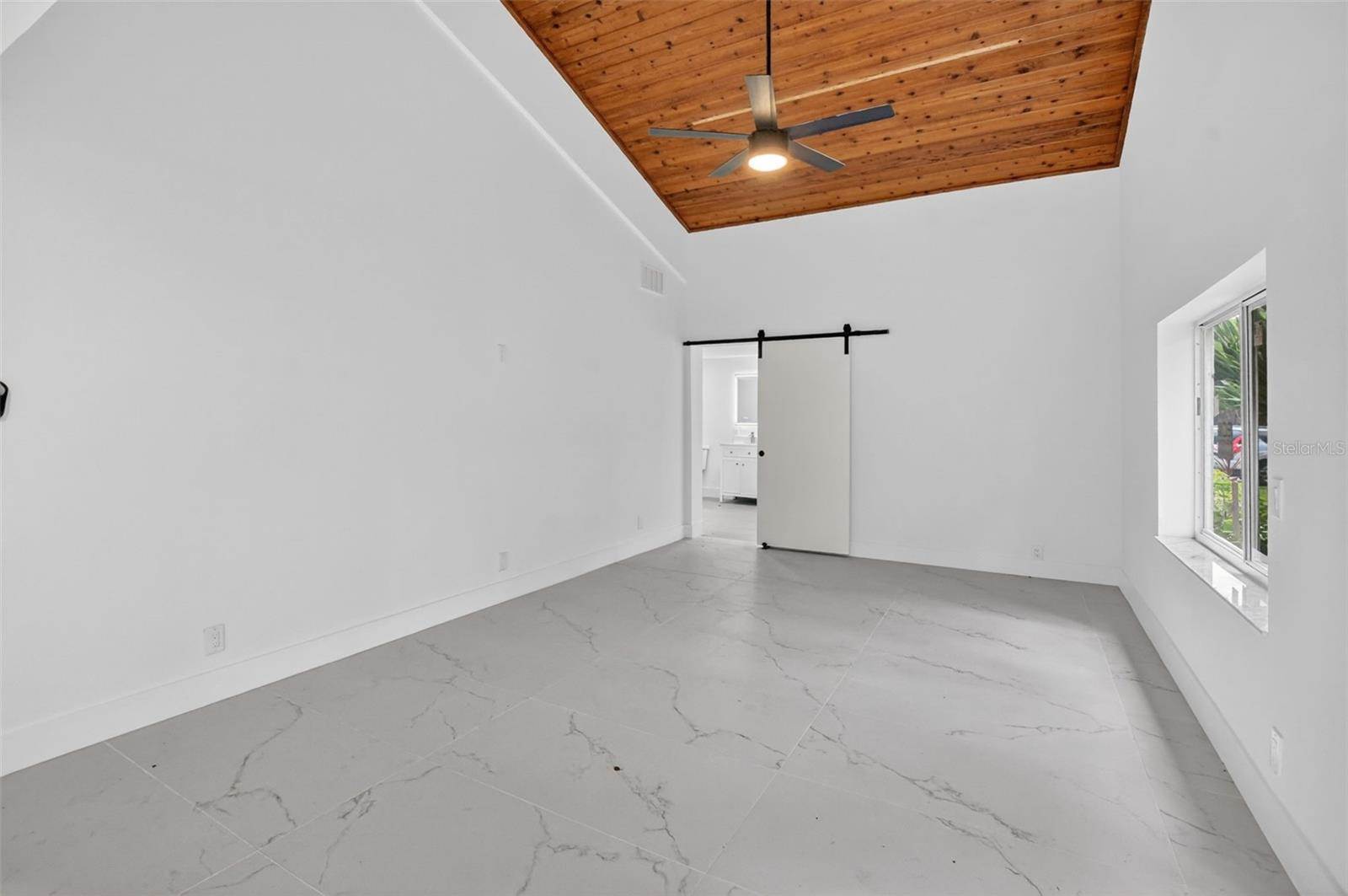 4701 NW 1ST Place, Deerfield Beach, FL 33442