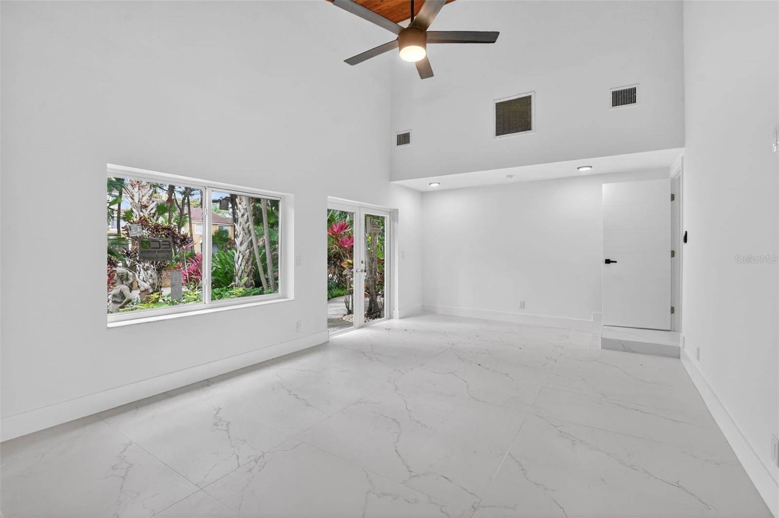 4701 NW 1ST Place, Deerfield Beach, FL 33442