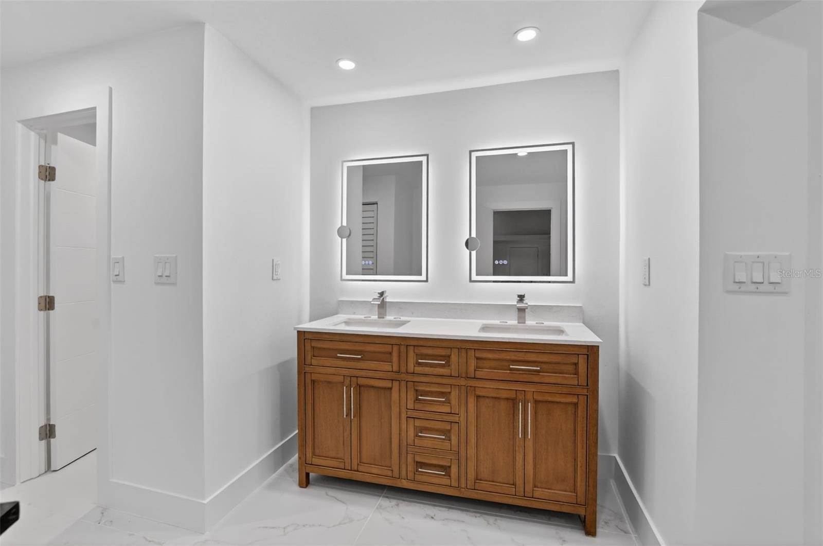 4701 NW 1ST Place, Deerfield Beach, FL 33442