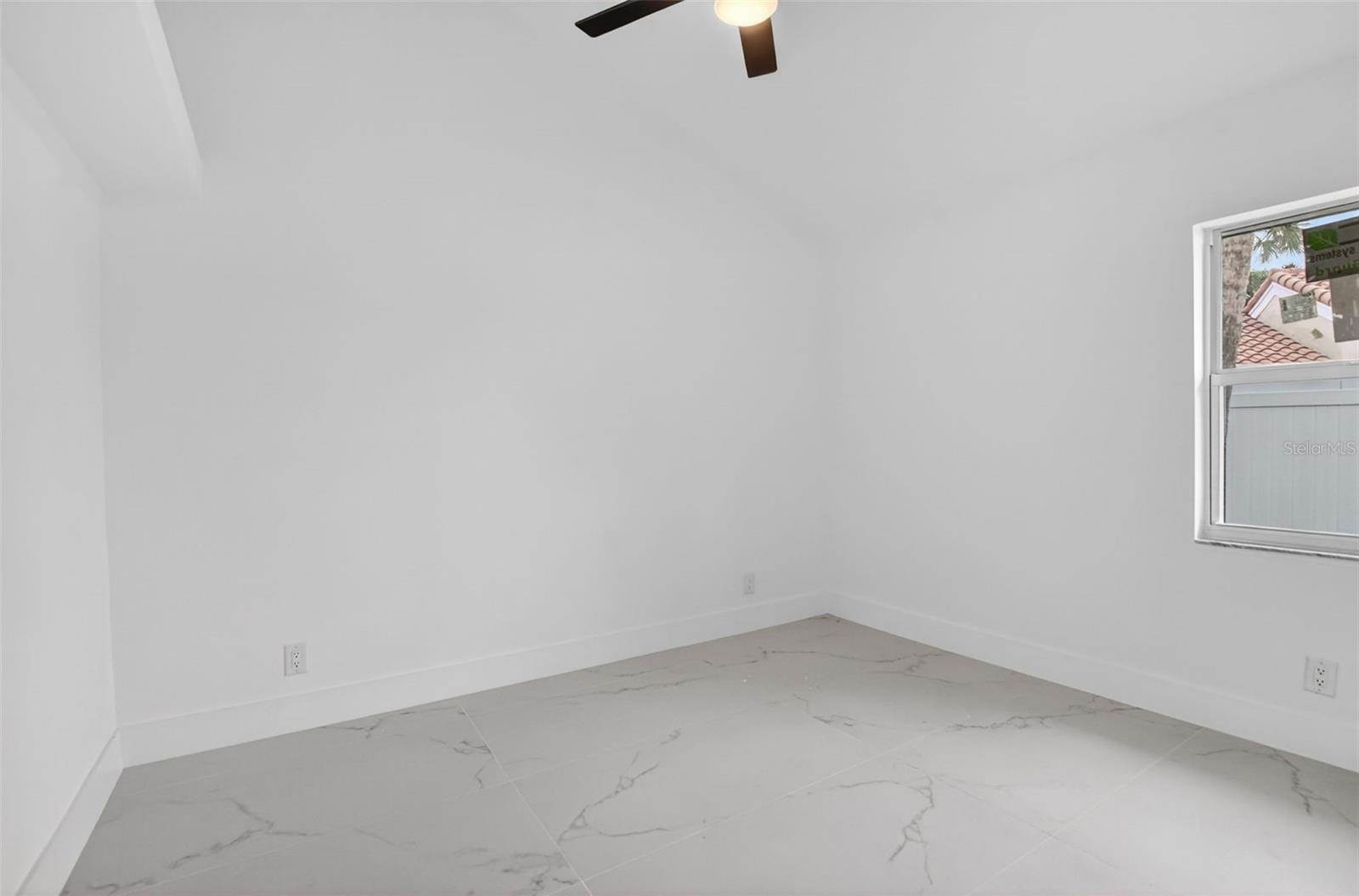 4701 NW 1ST Place, Deerfield Beach, FL 33442
