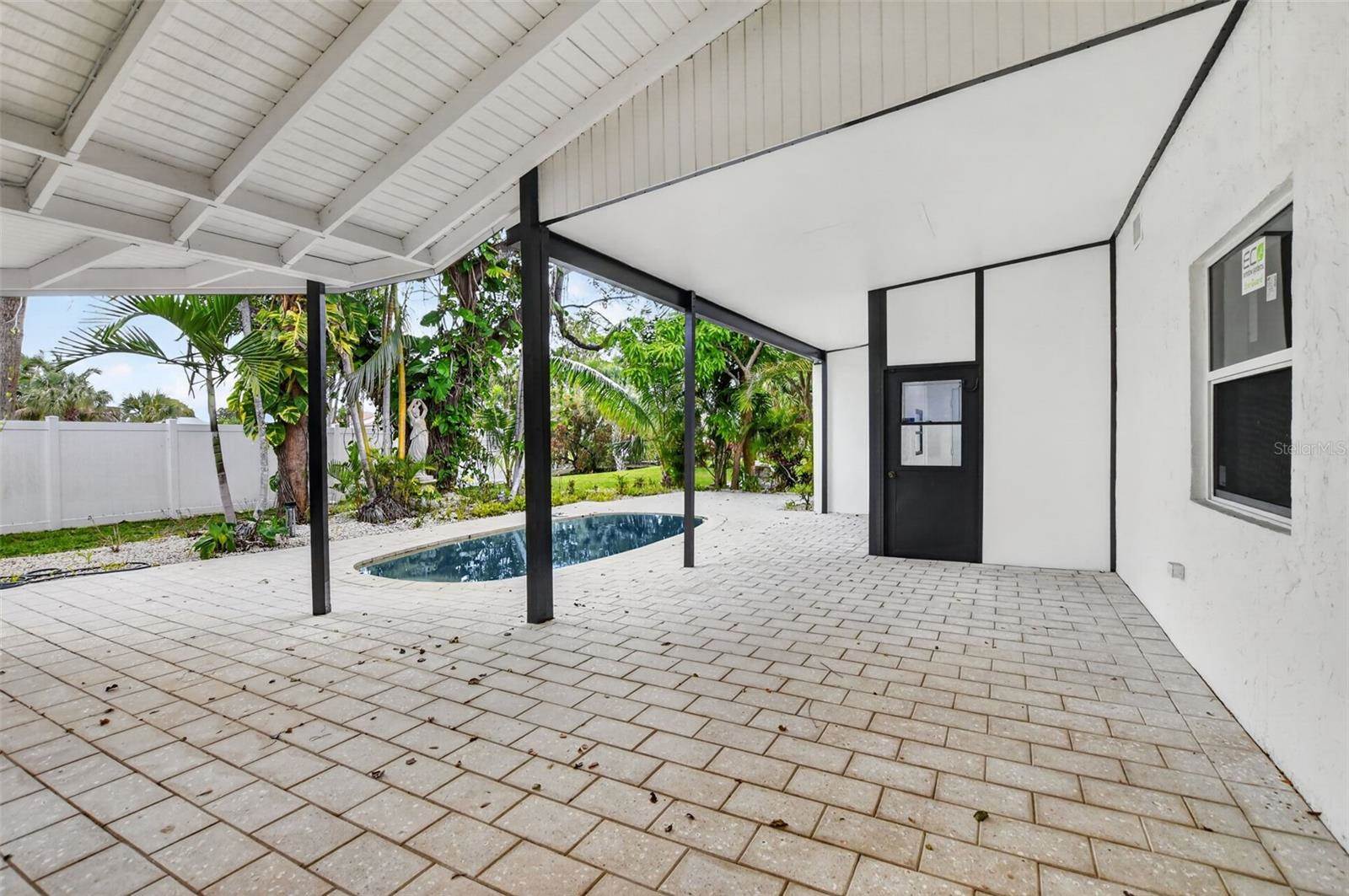 4701 NW 1ST Place, Deerfield Beach, FL 33442
