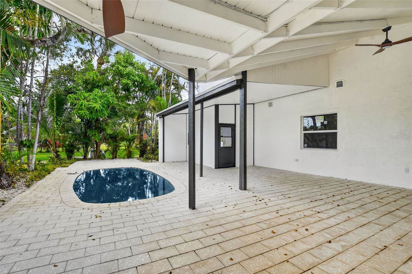 4701 NW 1ST Place, Deerfield Beach, FL 33442