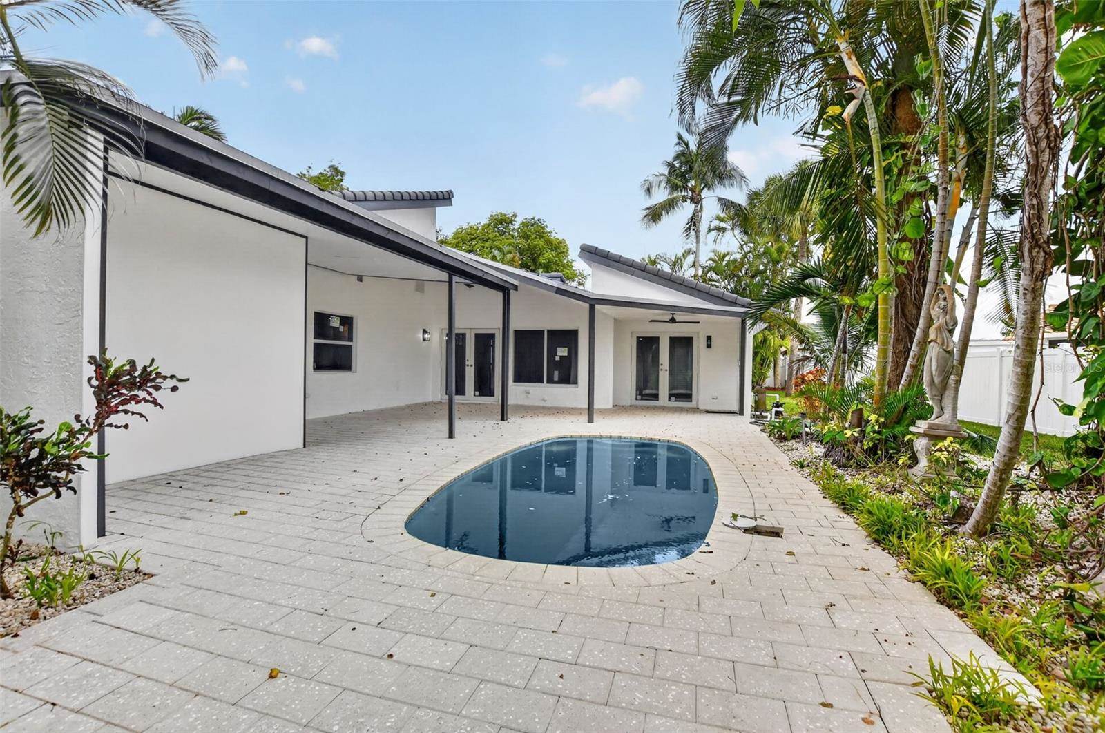 4701 NW 1ST Place, Deerfield Beach, FL 33442
