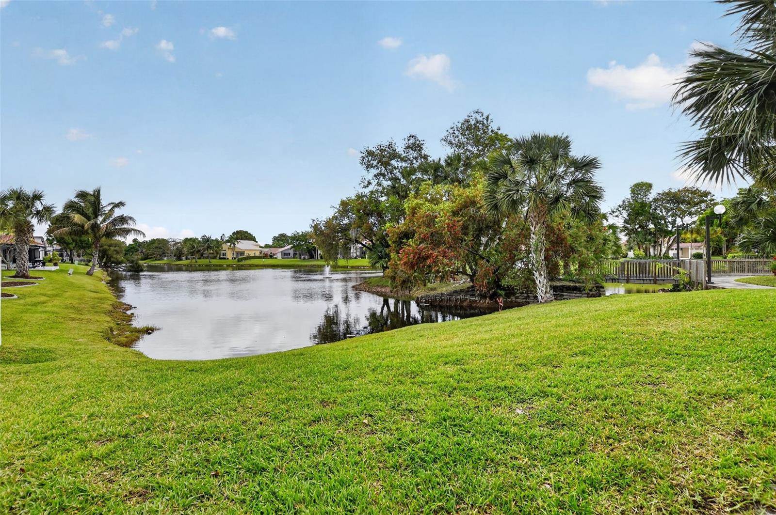 4701 NW 1ST Place, Deerfield Beach, FL 33442