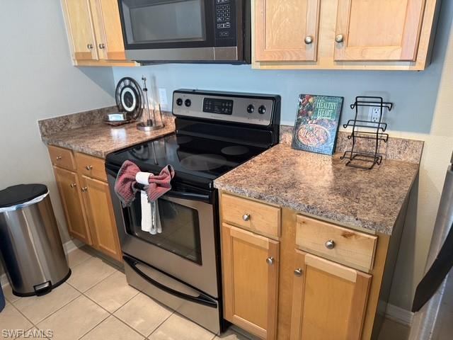 3328 Key DR 5, North Fort Myers, FL 33903