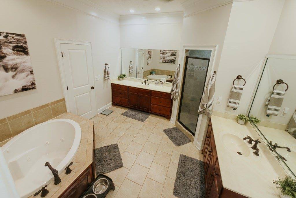 28 West Teddy Bear Lane, Waverly Hall, GA 31831