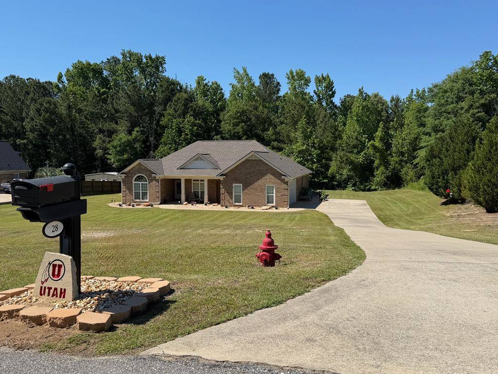 28 West Teddy Bear Lane, Waverly Hall, GA 31831