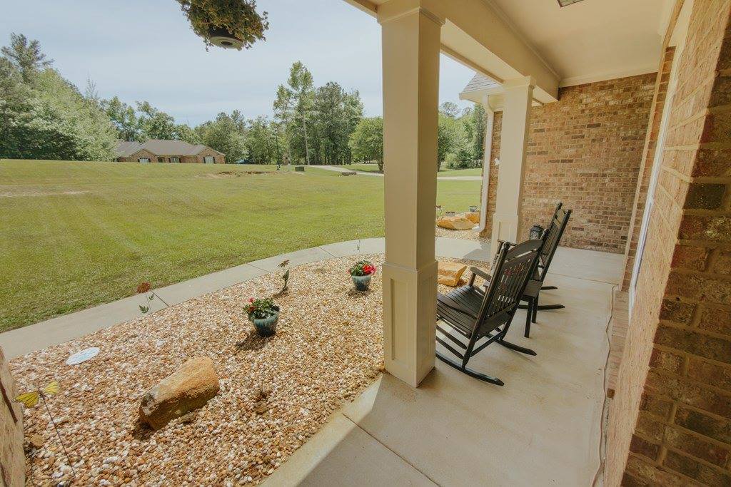 28 West Teddy Bear Lane, Waverly Hall, GA 31831